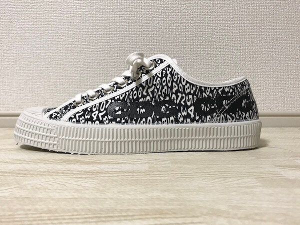 サイズ感・購入レビュー】ノベスタ×CDGのスニーカーを買ったので